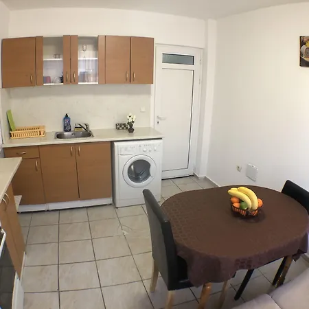 Samuil - アパート ブルガス